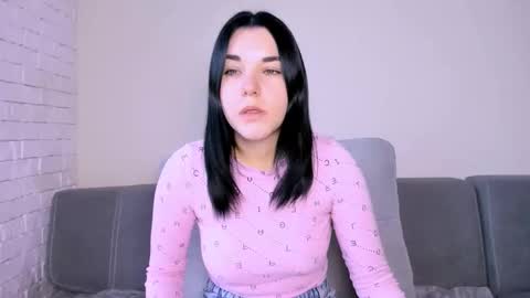 KATE online show from November 2025 05:53:01 AM