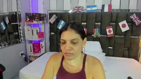Snapshot of kate_roose chatting on June 2026 09:05:02 PM kate_roose online show from June 2026 09:05:02 PM