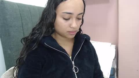 Kari online show from February 2025 01:35:02 PM