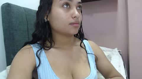 Kari online show from February 2025 01:14:01 PM