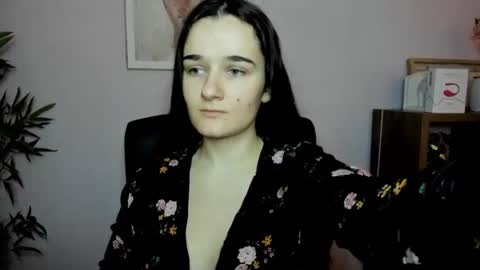 Kate  online show from February 2025 07:48:01 AM