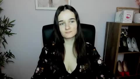 Kate  online show from February 2025 11:12:01 AM