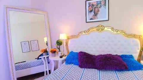 katee Martinez online show from November 2025 07:46:02 PM