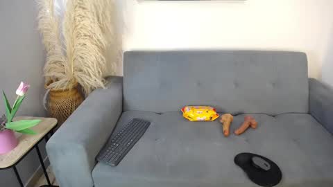 Snapshot of kateeowens_ chatting on March 2026 01:43:02 PM Kate online show from March 2026 01:43:02 PM