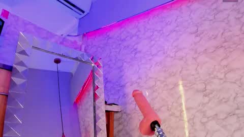 Kate  online show from November 2025 05:07:01 AM