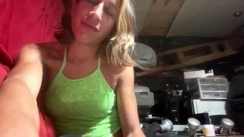 Katelin online show from October 2025 12:05:02 PM