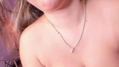 Snapshot of katemoorex chatting on July 2026 01:37:01 PM KateMoorex online show from July 2026 01:37:01 PM