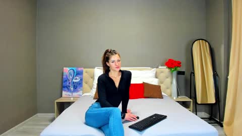 Katerina GTM2 Mo Tu Th Fr Sa Su 3am-10am online show from December 2024 08:12:01 AM