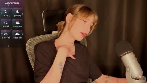 Snapshot of kateslil chatting on February 2026 07:04:02 AM Kate online show from February 2026 07:04:02 AM