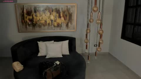 Snapshot of katesunder chatting on May 2026 10:33:02 AM K A T E online show from May 2026 10:33:02 AM