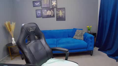 Snapshot of katewalker_ chatting on December 2024 06:55:01 PM Kate online show from December 2024 06:55:01 PM