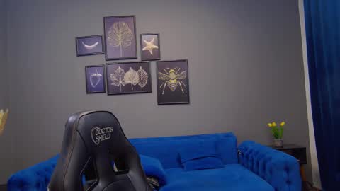 Snapshot of katewalker_ chatting on December 2024 12:40:02 AM Kate online show from December 2024 12:40:02 AM