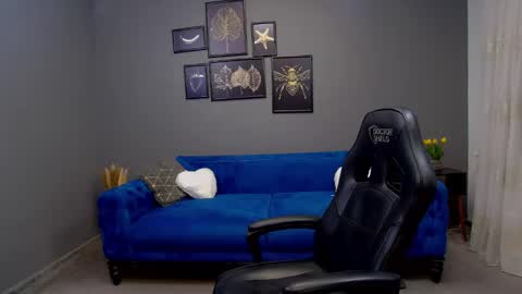 Snapshot of katewalker_ chatting on February 2025 06:17:01 PM Kate online show from February 2025 06:17:01 PM