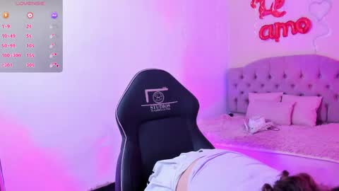 Snapshot of katherine_tay chatting on March 2026 07:07:02 PM KATHERINE online show from March 2026 07:07:02 PM