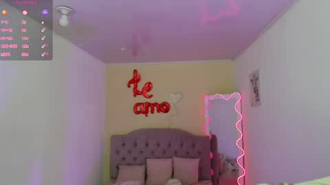 Snapshot of katherine_tay chatting on April 2026 07:07:01 PM KATHERINE online show from April 2026 07:07:01 PM