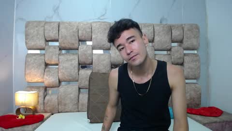 Kaht y Aiden online show from April 2026 05:21:02 PM