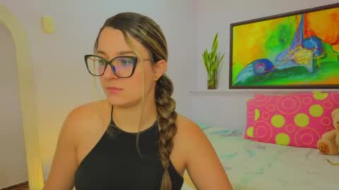 Khaterine online show from May 2026 12:01:01 PM