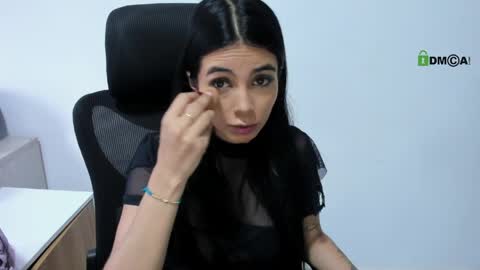 Snapshot of katia_sex25 chatting on May 2026 03:20:02 PM Katia online show from May 2026 03:20:02 PM