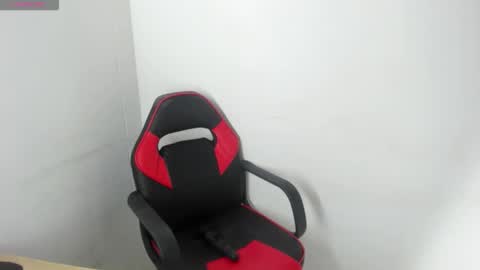 Katia online show from October 2025 09:49:01 PM