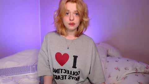 Snapshot of katie_deville chatting on October 2025 05:22:02 PM Katie Deville online show from October 2025 05:22:02 PM