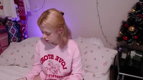 Katie Deville online show from December 2025 01:35:02 AM