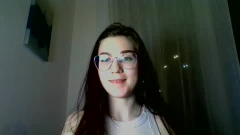 katie_foxi online show from January 2025 12:01:01 AM