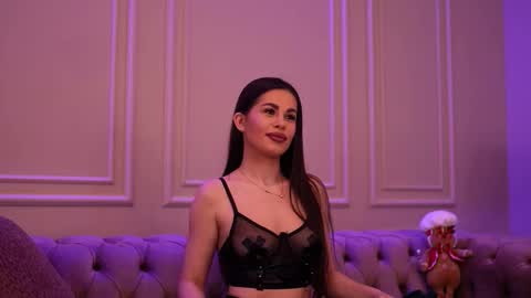 Katie online show from December 2025 07:08:02 PM