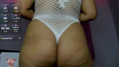 katie_perry18 online show from November 2025 01:04:02 AM