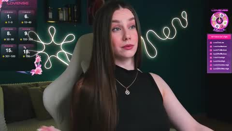 Katie online show from October 2025 10:32:02 PM