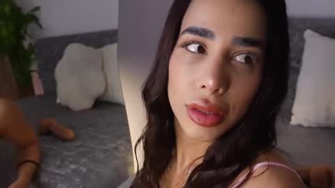 Snapshot of katiecruz_ chatting on September 2025 11:10:01 AM Katie online show from September 2025 11:10:01 AM