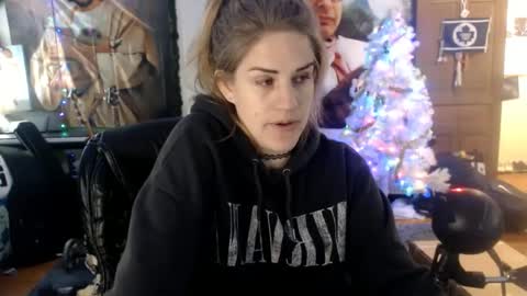 Snapshot of katiecutie_5 chatting on January 2025 04:18:02 AM Katie online show from January 2025 04:18:02 AM