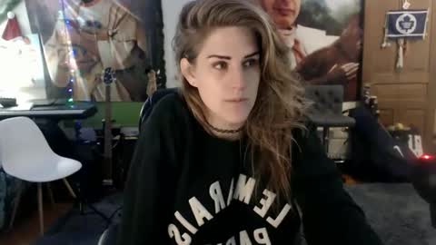 Snapshot of katiecutie_5 chatting on February 2025 05:09:01 AM Katie online show from February 2025 05:09:01 AM