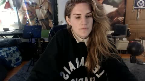 Snapshot of katiecutie_5 chatting on March 2025 04:02:02 AM Katie online show from March 2025 04:02:02 AM