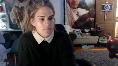 Snapshot of katiecutie_5 chatting on September 2025 04:58:02 AM Katie online show from September 2025 04:58:02 AM