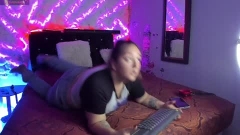 SHARON  KATIEE online show from December 2024 11:19:02 PM