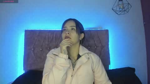 Snapshot of katiie_m chatting on April 2026 09:56:01 AM Katie online show from April 2026 09:56:01 AM