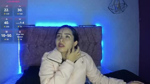 Snapshot of katiie_m chatting on May 2026 09:14:01 AM Katie online show from May 2026 09:14:01 AM