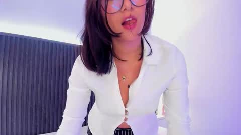 KATIUSKA online show from October 2025 08:17:01 PM