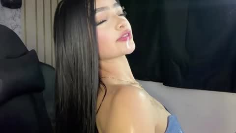 Snapshot of katleen_v chatting on June 2026 03:55:02 AM Katleen. online show from June 2026 03:55:02 AM