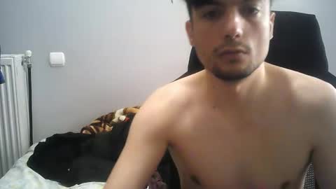 Snapshot of katraxhas chatting on April 2026 08:42:01 AM EMO online show from April 2026 08:42:01 AM