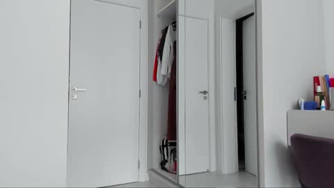 Snapshot of katrin_fit chatting on February 2026 04:59:01 PM Katrin online show from February 2026 04:59:01 PM