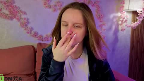 Katrina Bail online show from November 2025 01:19:02 AM