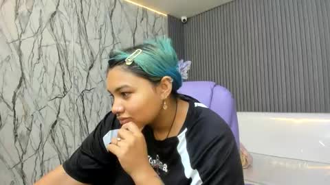 katteyes_ online show from April 2026 07:55:01 PM