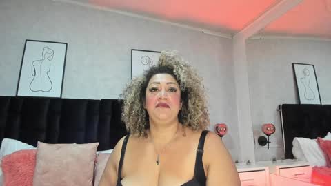 katti_barrera online show from February 2025 10:40:01 AM