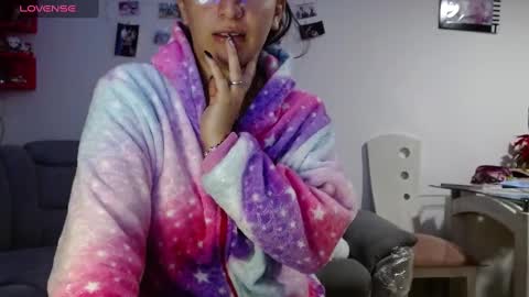 Snapshot of kattie_love chatting on January 2025 03:55:02 AM kattie online show from January 2025 03:55:02 AM