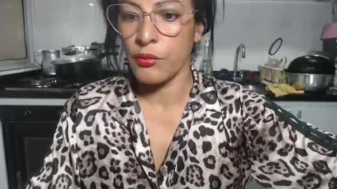 Snapshot of kattleyagray chatting on June 2026 07:49:01 PM KattleyaGrey online show from June 2026 07:49:01 PM
