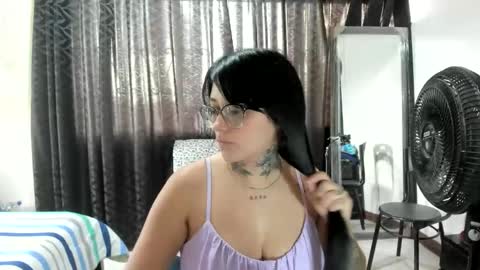 Snapshot of katy_bello chatting on May 2026 07:31:01 PM katy online show from May 2026 07:31:01 PM