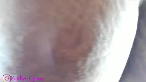 Kaitllyn Queen online show from December 2025 05:03:02 AM