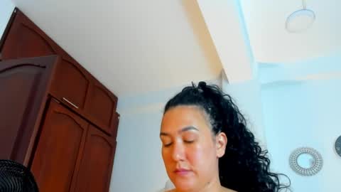 KATYAJHONSS online show from April 2026 08:59:01 PM