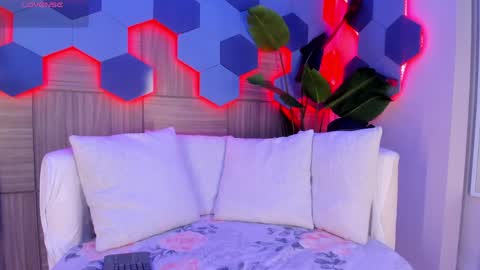    online show from April 2026 08:12:02 PM